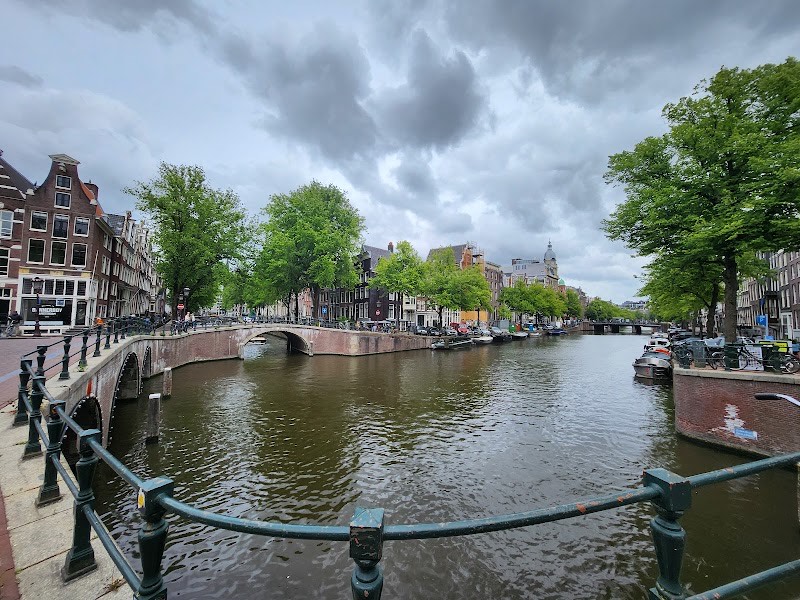 Jordaan Canal Romance