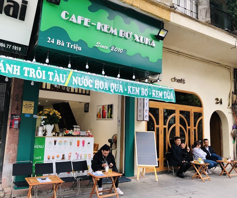 Kem Bơ (Avocado Ice Cream Street Stall)
