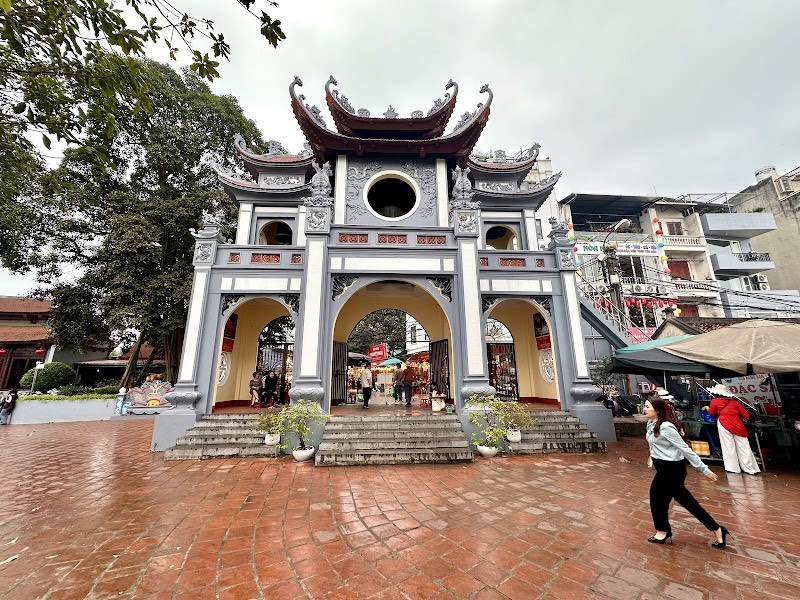 Tây Hồ Brunch & Temples